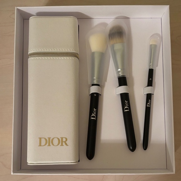 New Dior Make-Up 3 Pice Brush Set w/ Dior Ivory Makeup Case w/ Dior White Box - Picture 1 of 6